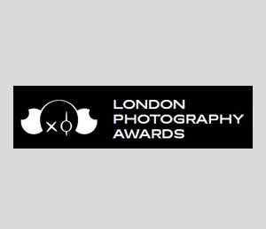 bekroonde fotograaf voor fijne naaktkunst en boudoirfotografie  - award winning photographer for fine nude art and boudoir photography 
