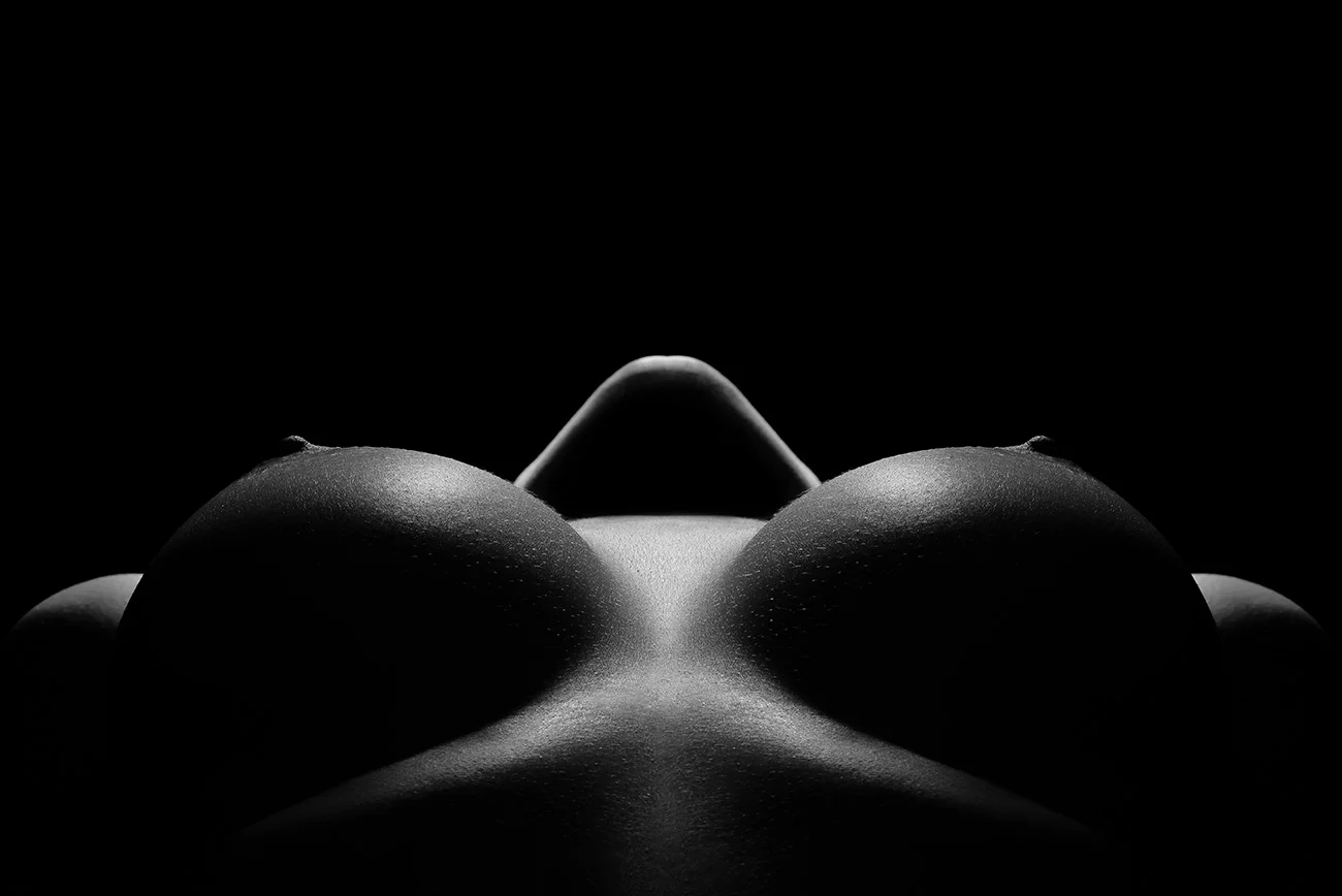 ​Zwart-Wit Naaktfotografie Fine Art Nudes, Boudoirfoto´s Galerie–Inspiratie-Fotokunst